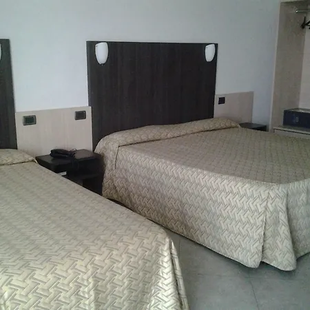 Hotel Lux 3*