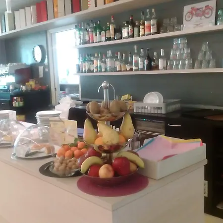 Lux Hotell 3*