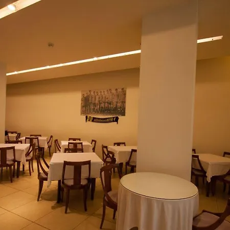 Lux Hotell 3*