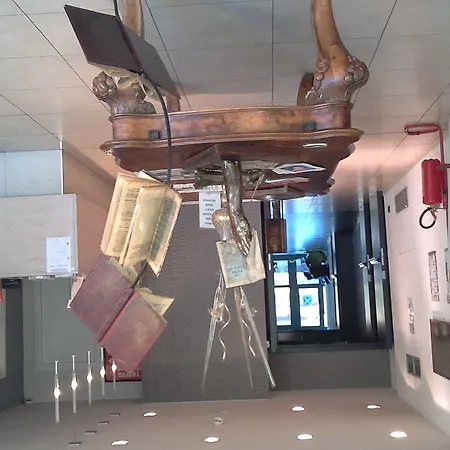 Lux ホテル モデナ