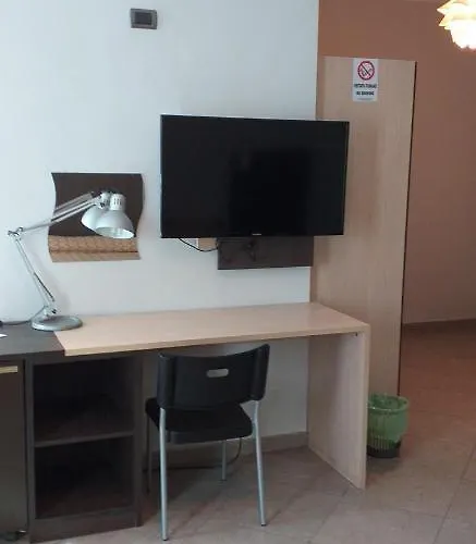 Отель Lux Модена